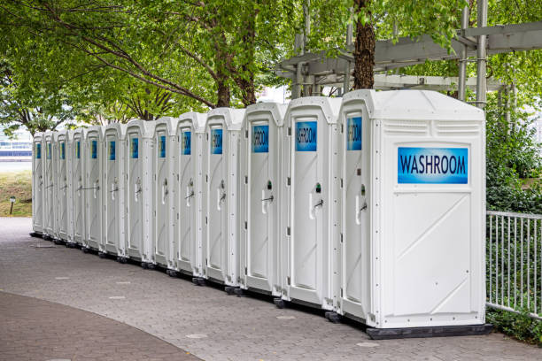 Porta potty delivery and setup in Madison, GA
